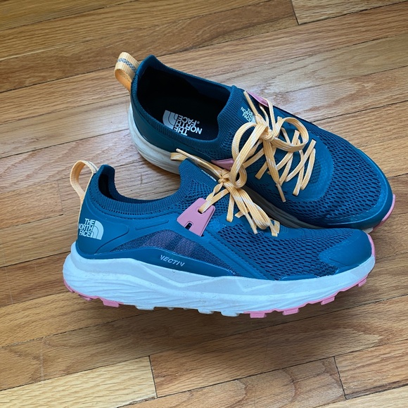 North Face Vectiv Hypnum Runners - Picture 1 of 5